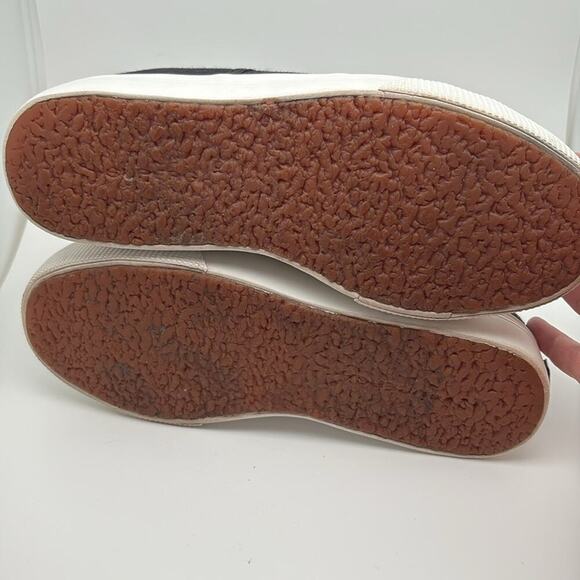 Superga Women’s /  Unisex Black Canvas Platform Sneaker Size 37.5 US 5.5 - Picture 9 of 10